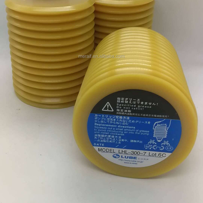 La graisse LHL-300-7 de SMT graissent 700CC pour l'usage de machine de moulage par injection de Toshiba Mitsubishi Electric